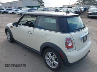 2012 MINI Hardtop with VIN WMWSU3C54CT259872, listed as a IAAI auction lot 41698147 with 98,181 mi miles and . Bid and sale history available at DreamBid. Image 3.