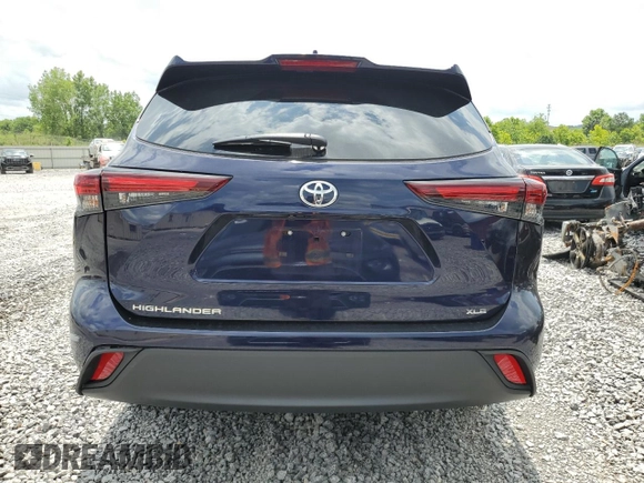 2024 Toyota Highlander LE with VIN 5TDKDRAH5RS544722, listed as a Copart auction lot 61408755 with 13,673 mi miles and Salvage title. Bid and sale history available at DreamBid. Image 6.