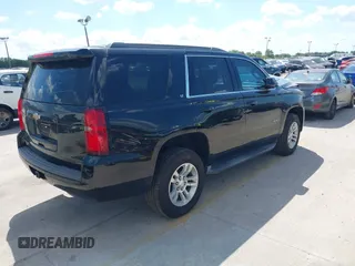2019 Chevrolet Tahoe LT z VIN 1GNSKBKC1KR200476, wystawiony jako IAAI lot #41897702 z przebiegiem 136 432 mil mil oraz . Historia ofert i sprzedaży dostępna na DreamBid. Obrazek 4.