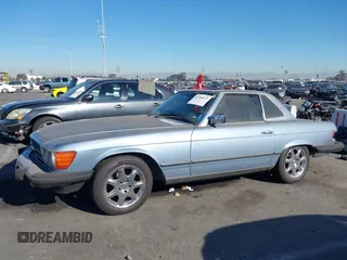 1985 Mercedes-Benz 380 z VIN WDBBA45C6FA020254, wystawiony jako IAAI lot #41254573 z przebiegiem 74 344 mil mil oraz . Historia ofert i sprzedaży dostępna na DreamBid. Obrazek 14.