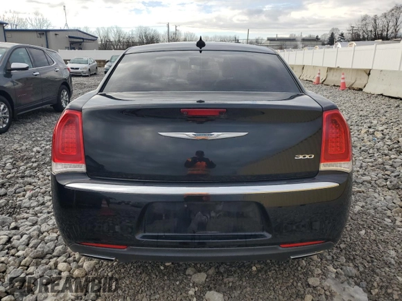 2016 Chrysler 300 Anniversary Edition with VIN 2C3CCAAGXGH230175, listed as a Copart auction lot 46626685 with 194,250 mi miles and Clean Title. Bid and sale history available at DreamBid. Image 6.