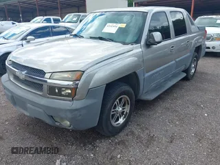 2002 Chevrolet Avalanche with VIN 3GNEC13T82G116769, listed as a IAAI auction lot 42143494 with 1,753,061 mi miles and . Bid and sale history available at DreamBid. Image 2.