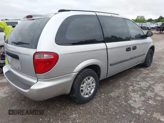 2005 Dodge Caravan SE with VIN 1D4GP24R95B151741, listed as a IAAI auction lot 42215827 with 189,025 mi miles and . Bid and sale history available at carsss.com. Image 4.