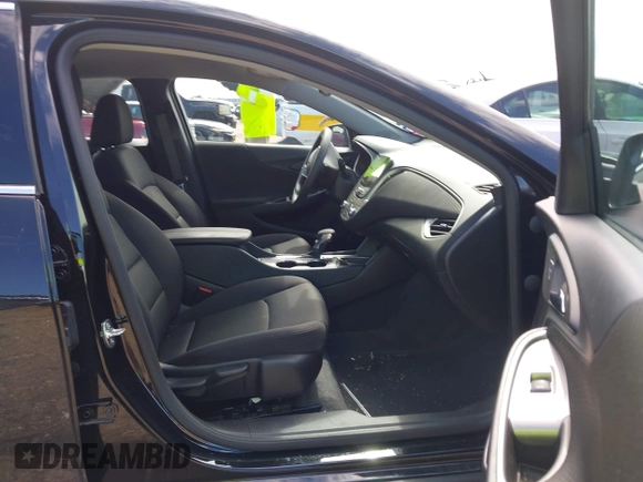 2025 Chevrolet Malibu LT with VIN 1G1ZD5ST7SF129992, listed as a IAAI auction lot 42233576 with 16,274 mi miles and . Bid and sale history available at DreamBid. Image 5.
