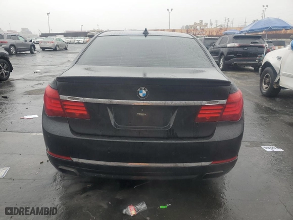 2015 BMW 7 Series 740i with VIN WBAYA6C5XFD826718, listed as a Copart auction lot 86762994 with 181,475 mi miles and Clean Title. Bid and sale history available at carsss.com. Image 6.