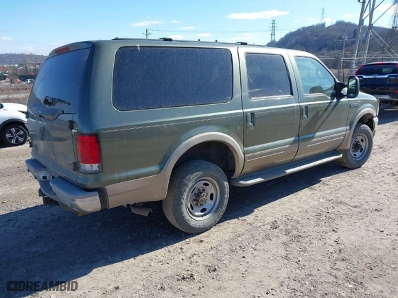 2001 Ford Excursion Limited with VIN 1FMNU43S21EA39638, listed as a IAAI auction lot 41817300 with 191,354 mi miles. Bid and sale history available at carsss.com. Image 4.