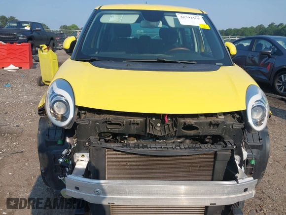 2014 FIAT 500L Trekking with VIN ZFBCFADH6EZ021166, listed as a IAAI auction lot 42392165 with 96,035 mi miles and . Bid and sale history available at DreamBid. Image 13.