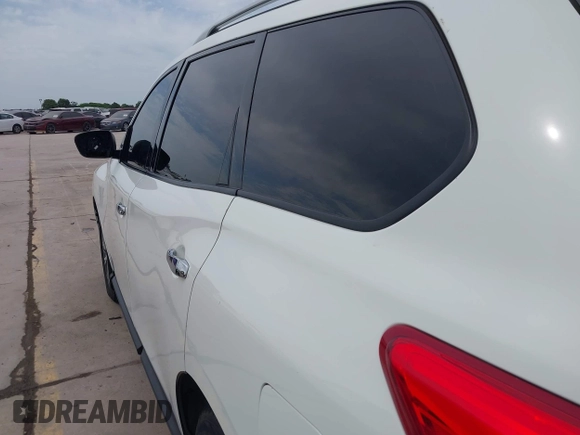 2018 Nissan Pathfinder SV with VIN 5N1DR2MM7JC621456, listed as a IAAI auction lot 42053625 with 95,226 mi miles and . Bid and sale history available at DreamBid. Image 18.