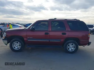 2002 Chevrolet Tahoe LS with VIN 1GNEC13V02R224336, listed as a IAAI auction lot 41258584 with 295,062 mi miles. Bid and sale history available at carsss.com. Image 14.
