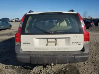 2001 Volvo V70 with VIN YV1SZ58D011006552, listed as a Copart auction lot 47091045 with 131,148 mi miles and Salvage Title. Bid and sale history available at carsss.com. Image 6.
