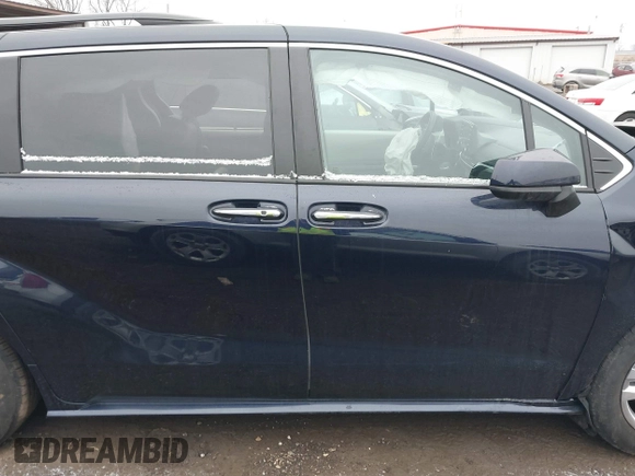 2024 Toyota Sienna XLE with VIN 5TDJSKFC3RS129744, listed as a IAAI auction lot 41564077 with 9,224 mi miles and . Bid and sale history available at DreamBid. Image 13.