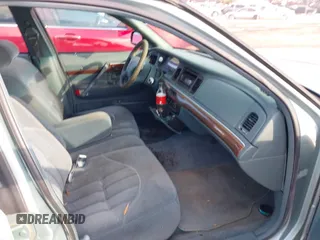 1996 Mercury Grand Marquis GS with VIN 2MELM74W7TX616694, listed as a IAAI auction lot 41216582 with 127,486 mi miles and . Bid and sale history available at DreamBid. Image 5.