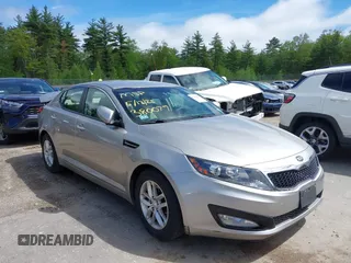 2013 Kia Optima LX z VIN KNAGM4A79D5380077, wystawiony jako IAAI lot #42286648 z przebiegiem 97 152 mil mil oraz . Historia ofert i sprzedaży dostępna na DreamBid. Obrazek 1.