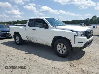 2023 Nissan Frontier S z VIN 1N6ED1CLXPN631662, wystawiony jako Copart lot #55935545 z przebiegiem 31 500 mil mil oraz Szkoda całkowita • Salvage title. Historia ofert i sprzedaży dostępna na DreamBid. Obrazek 4.