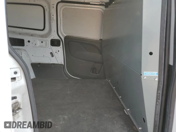 2017 Ram ProMaster City Cargo Tradesman z VIN ZFBERFAB1H6D93665, wystawiony jako Copart lot #53328285 z przebiegiem 157 559 mil mil oraz Czysty tytuł • Clean title. Historia ofert i sprzedaży dostępna na DreamBid. Obrazek 11.