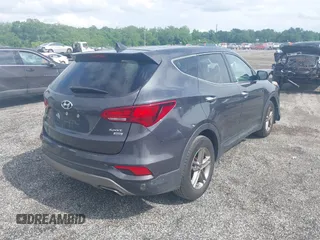 2017 Hyundai Santa Fe 2.4L с VIN 5XYZTDLB2HG451648, выставлен на аукционе IAAI как лот 42380301 с пробегом 156 687 миль миль и . История ставок и продаж доступна на DreamBid. Изображение 4.