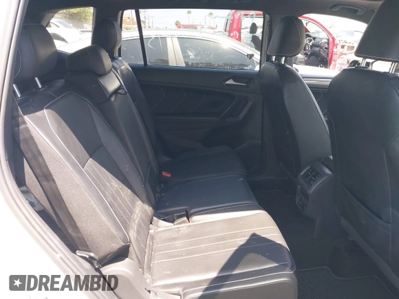 2022 Volkswagen Tiguan SE R-Line Black z VIN 3VVCB7AX1NM078210, wystawiony jako IAAI lot #42374836 z przebiegiem 37 774 mil mil oraz . Historia ofert i sprzedaży dostępna na DreamBid. Obrazek 8.