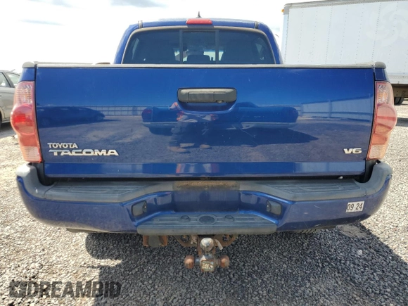 2015 Toyota Tacoma z VIN 3TMLU4EN4FM166332, wystawiony jako Copart lot #58080185 z przebiegiem 94 135 mil mil oraz Czysty tytuł • Clean title. Historia ofert i sprzedaży dostępna na DreamBid. Obrazek 6.