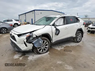 2022 Toyota RAV4 XLE Premium with VIN 2T3C1RFV9NW235565, listed as a Copart auction lot 59703985 with 65,174 mi miles and Salvage title. Bid and sale history available at DreamBid. Image 1.