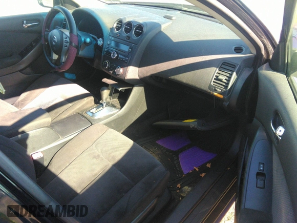 2008 Nissan Altima 2.5 SL with VIN 1N4AL21E08N521466, listed as a IAAI auction lot 37728310 with 229,305 mi miles. Bid and sale history available at carsss.com. Image 5.