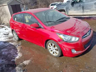 2013 Hyundai Accent SE with VIN KMHCU5AE5DU063341, listed as a IAAI auction lot 41657584 with 1 mi miles. Bid and sale history available at carsss.com. Image 1.