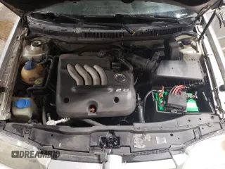 1999 Volkswagen Jetta z VIN 3VWSC29M4XM116002, wystawiony jako Copart lot #82159824 z przebiegiem 145 008 mil mil oraz Czysty tytuł • Clean title. Historia ofert i sprzedaży dostępna na DreamBid. Obrazek 11.