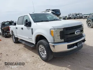 2017 Ford F-250 Lariat z VIN 1FT7W2BT7HEE48637, wystawiony jako IAAI lot #42234510 z przebiegiem 200 831 mil mil oraz . Historia ofert i sprzedaży dostępna na DreamBid. Obrazek 13.