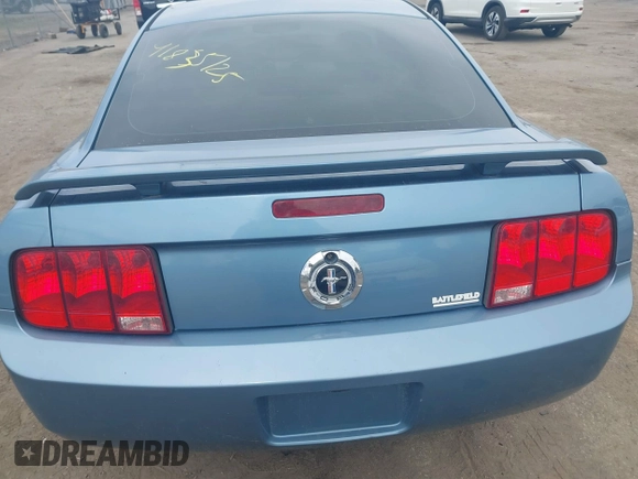 2006 Ford Mustang Standard with VIN 1ZVFT80NX65178230, listed as a IAAI auction lot 41835125 with 178,607 mi miles. Bid and sale history available at carsss.com. Image 16.