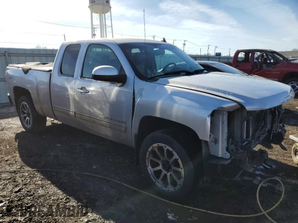 2013 Chevrolet Silverado 1500 LTZ with VIN 1GCRKTE77DZ225039, listed as a Copart auction lot 42239295 with 179,143 mi miles and Salvage Title. Bid and sale history available at DreamBid. Image 4.