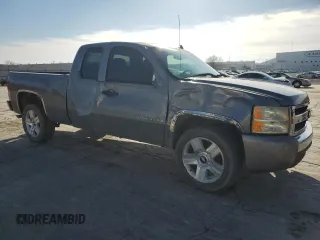 2007 Chevrolet Silverado 1500 LT w/1LT with VIN 2GCEC19J271614884, listed as a Copart auction lot 84551504 with 147,445 mi miles and Salvage Title. Bid and sale history available at carsss.com. Image 4.
