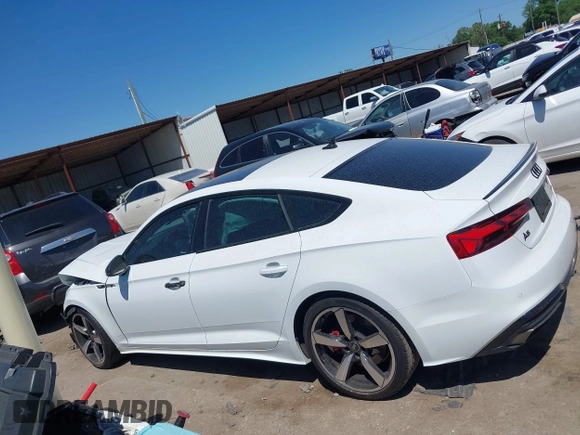 2024 Audi A5 Sportback S line Premium Plus z VIN WAUFACF52RA118986, wystawiony jako IAAI lot #41962998 z przebiegiem 2 089 mil mil oraz . Historia ofert i sprzedaży dostępna na DreamBid. Obrazek 14.