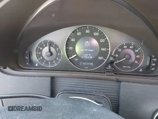 2004 Mercedes-Benz CLK 320 z VIN WDBTK65G34T016762, wystawiony jako IAAI lot #41430662 z przebiegiem Nie podano mil oraz . Historia ofert i sprzedaży dostępna na DreamBid. Obrazek 7.