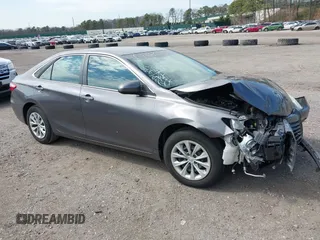 2015 Toyota Camry XLE with VIN 4T4BF1FKXFR465183, listed as a IAAI auction lot 41994681 with 113,891 mi miles. Bid and sale history available at carsss.com. Image 1.