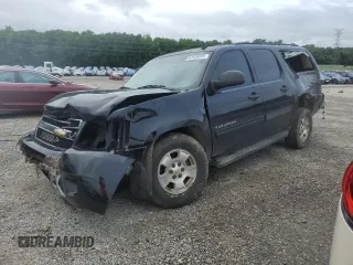 2010 Chevrolet Suburban LS with VIN 1GNUKHE35AR236645, listed as a Copart auction lot 61036895 with 237,512 mi miles and Salvage title. Bid and sale history available at DreamBid. Image 1.