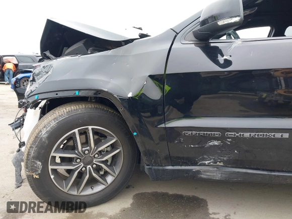 2020 Jeep Grand Cherokee Limited with VIN 1C4RJEBG2LC181634, listed as a IAAI auction lot 42145979 with Not provided miles and . Bid and sale history available at DreamBid. Image 20.