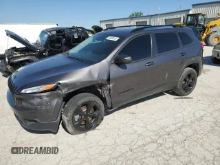 2018 Jeep Cherokee Latitude with VIN 1C4PJLCX1JD552607, listed as a Copart auction lot 55500015 with 113,995 mi miles and Salvage title. Bid and sale history available at DreamBid. Image 1.
