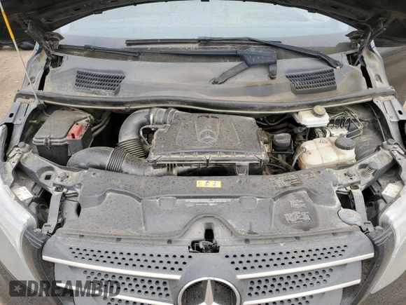 2018 Mercedes-Benz Metris Passenger z VIN WD4PG2EE4J3376376, wystawiony jako Copart lot #56536675 z przebiegiem 169 329 mil mil oraz Tytuł czysty. Historia ofert i sprzedaży dostępna na DreamBid. Obrazek 12.