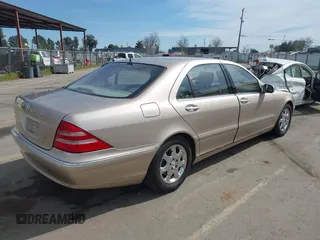2002 Mercedes-Benz S-Class 4.3L with VIN WDBNG70J82A225944, listed as a IAAI auction lot 41669752 with 133,143 mi miles. Bid and sale history available at carsss.com. Image 4.