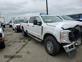 2023 Ford F-250 XL with VIN 1FT7W2BT0PEC14967, listed as a Copart auction lot 58661045 with 42,979 mi miles and Salvage title. Bid and sale history available at DreamBid. Image 13.