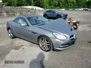 2015 Mercedes-Benz SLK 250 with VIN WDDPK4HA1FF106580, listed as a Copart auction lot 57462625 with 37,971 mi miles and Salvage title. Bid and sale history available at DreamBid. Image 13.
