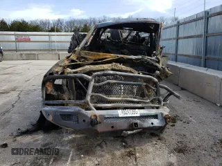 2022 Ram 2500 Tradesman z VIN 3C6UR5CJ5NG366667, wystawiony jako Copart lot #49241395 z przebiegiem Nie podano mil oraz Nie do naprawy • Non repairable. Historia ofert i sprzedaży dostępna na DreamBid. Obrazek 5.
