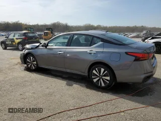 2021 Nissan Altima SV with VIN 1N4BL4DV9MN417824, listed as a Copart auction lot 50983445 with 92,317 mi miles and Salvage Title. Bid and sale history available at carsss.com. Image 2.