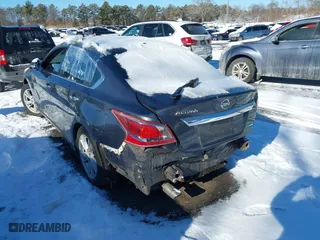 2013 Nissan Altima 2.5 SL with VIN 1N4AL3AP1DN473509, listed as a IAAI auction lot 41371667 with 192,000 mi miles. Bid and sale history available at carsss.com. Image 6.