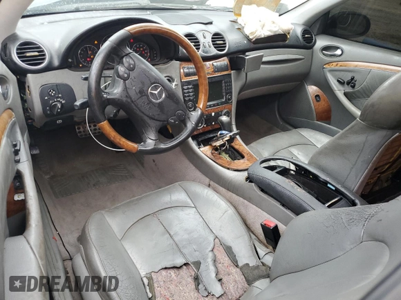 2008 Mercedes-Benz CLK 350 с VIN WDBTJ56H98F247982, выставлен на аукционе Copart как лот 47406985 с пробегом 117 758 миль миль и Списание • Salvage title. История ставок и продаж доступна на DreamBid. Изображение 8.