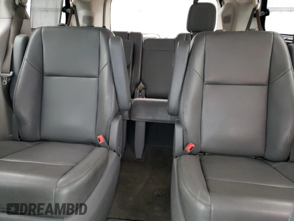 2014 Volkswagen Routan SE z VIN 2C4RVABG1ER134621, wystawiony jako Copart lot #61339414 z przebiegiem 153 364 mil mil oraz Szkoda całkowita • Salvage title. Historia ofert i sprzedaży dostępna na DreamBid. Obrazek 10.