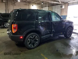 2024 Ford Bronco Sport Outer Banks z VIN 3FMCR9C69RRE32506, wystawiony jako Copart lot #50443075 z przebiegiem 4 688 mil mil oraz Nie do naprawy • Non repairable. Historia ofert i sprzedaży dostępna na DreamBid. Obrazek 3.