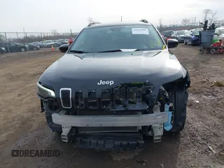 2022 Jeep Cherokee Latitude Lux z VIN 1C4PJLMX3ND510914, wystawiony jako IAAI lot #41824087 z przebiegiem 80 515 mil mil oraz . Historia ofert i sprzedaży dostępna na DreamBid. Obrazek 13.