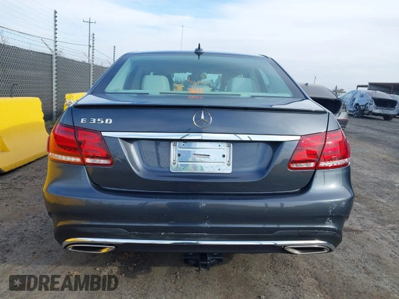 2014 Mercedes-Benz E 350 Sport with VIN WDDHF5KB8EA838247, listed as a IAAI auction lot 41425820 with 92,346 mi miles and . Bid and sale history available at DreamBid. Image 16.