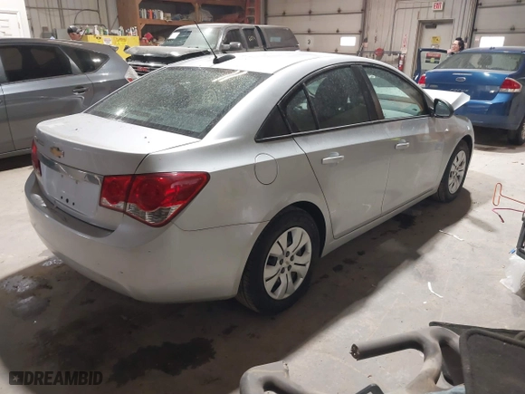 2015 Chevrolet Cruze LS with VIN 1G1PA5SH3F7150317, listed as a IAAI auction lot 41825885 with 88,180 mi miles. Bid and sale history available at carsss.com. Image 4.