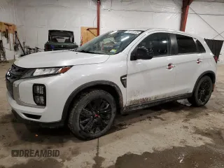 2022 Mitsubishi Outlander ES z VIN JA4ARUAU0NU015742, wystawiony jako Copart lot #46159105 z przebiegiem 60 694 mil mil oraz Nie do naprawy • Non repairable. Historia ofert i sprzedaży dostępna na DreamBid. Obrazek 1.